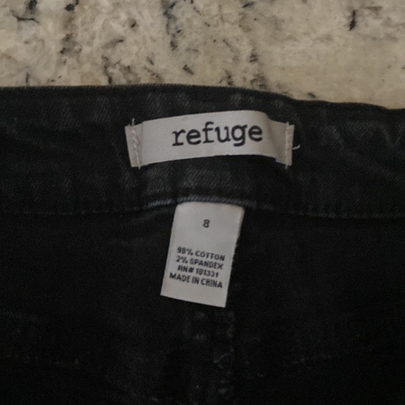 Black Jean shorts - Picture 2 of 3